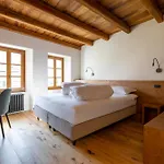 Pensionat La Corte Del Glicine 4*