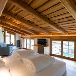 Pensionat La Corte Del Glicine 4*
