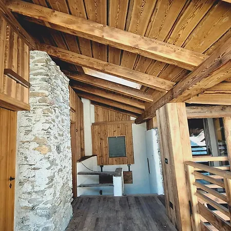La Corte Del Glicine 4* Villa di Tirano