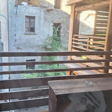 La Corte Del Glicine Gasthof Villa di Tirano